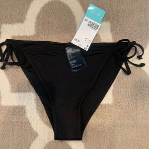 NWT H&M black bathing suit bottoms